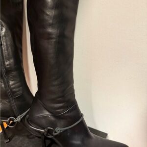 Elegant Black Leather Knee-High Boots
